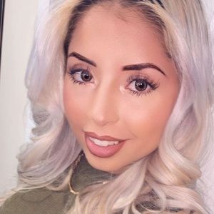 Meet your Posher, Kristina